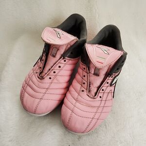 5.5 Diadora Pink Soccer Cleat Shoes Traxion Hard Ground